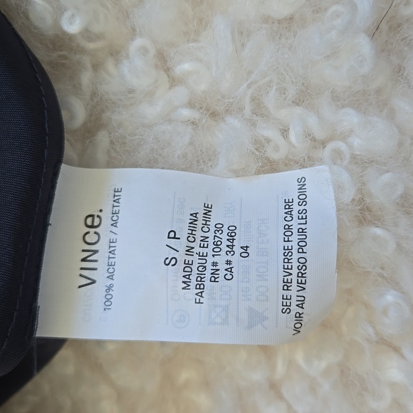 VINCE Cami size small in Navy - Picture 7 of 7